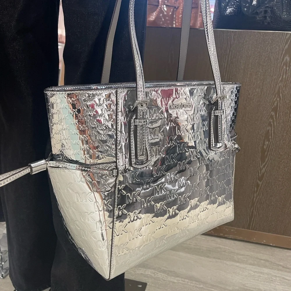 MICHAEL KORS Voyager Large Patent Logo Debossed EW Shoulder Tote Bag Silver NWT